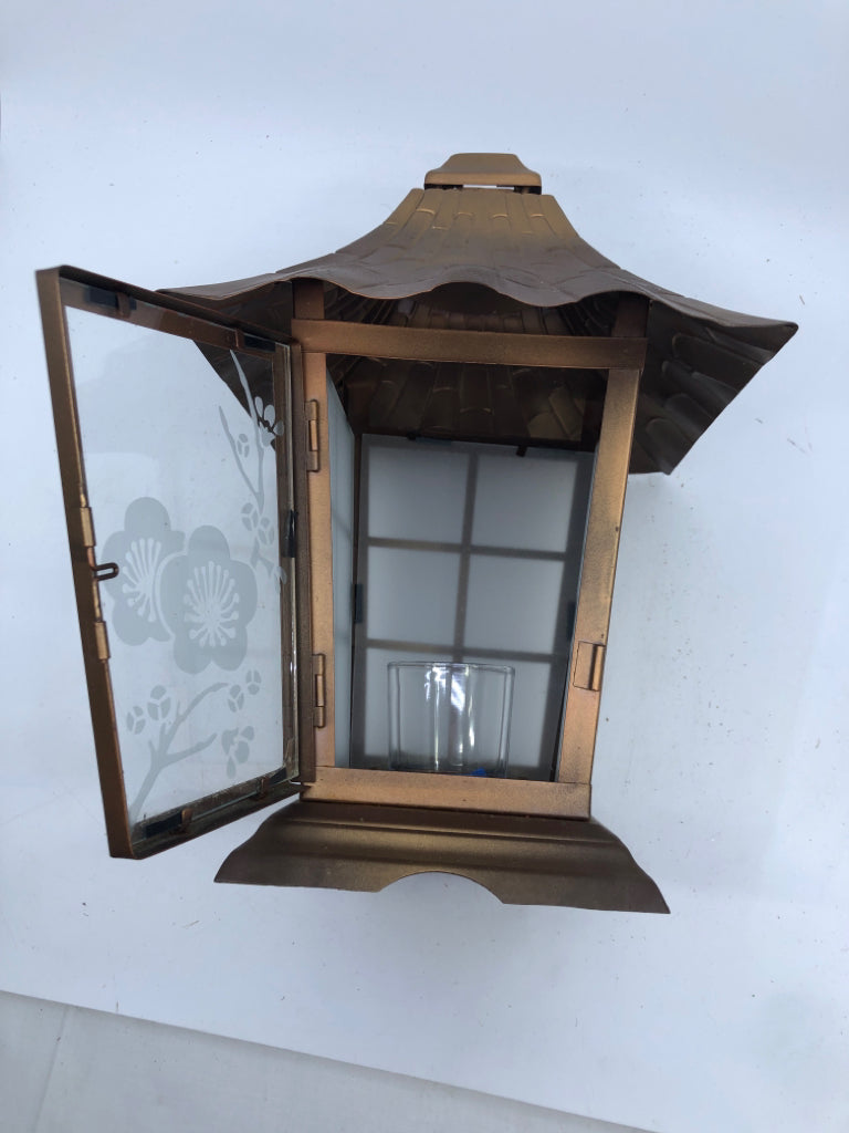 BRONZE METAL LANTERN WITH EMBOSSED FLOWER DESIGN ON GLASS AND FROSTED GLASS PANE