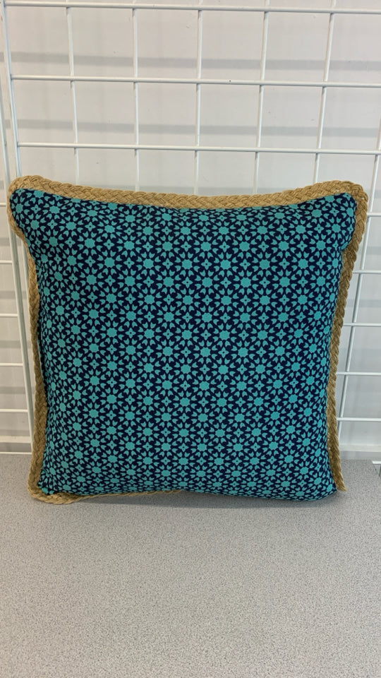 TEAL TURTLE PILLOW W/BURLAP EDGE.