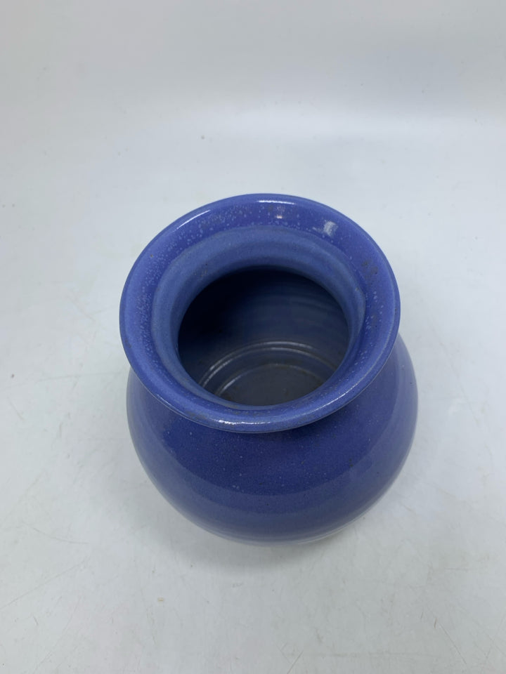 LIGHT BLUE POTTERY VASE.