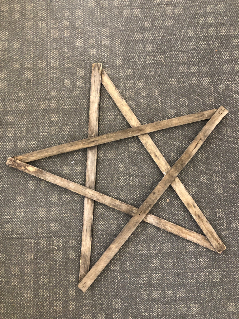 RUSTIC WOODEN STAR.
