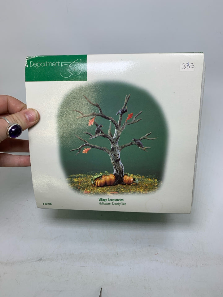 IN BOX DEPT 56 HALLOWEEN SPOOKY TREE VILLAGE ACCESSORY.