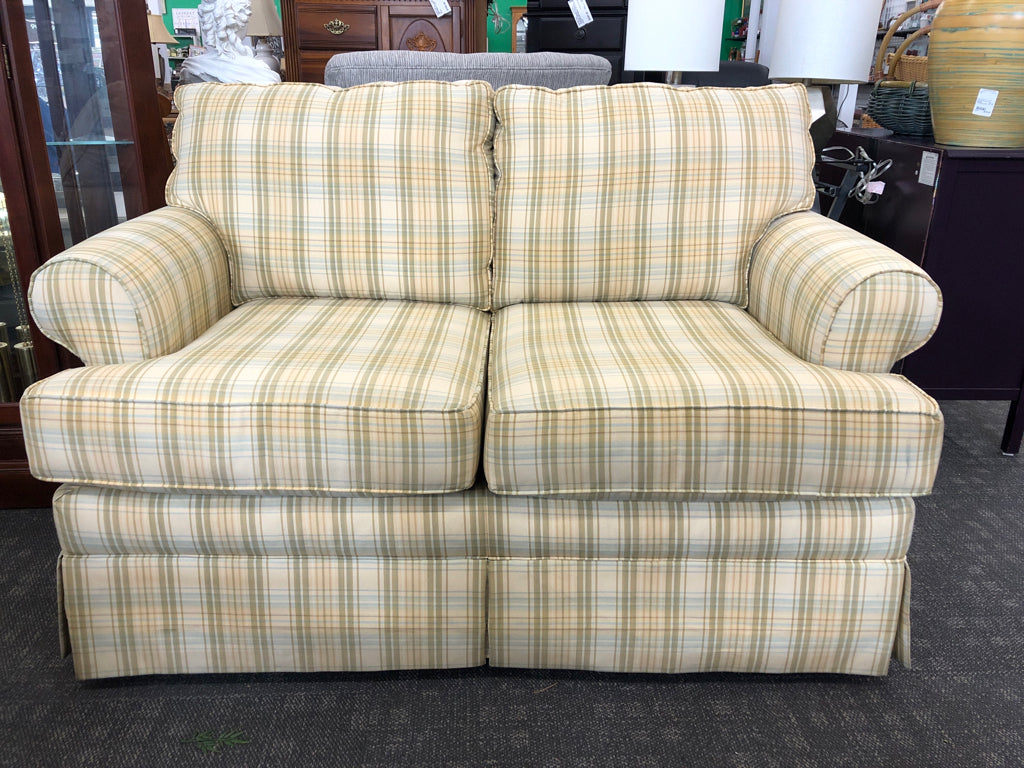 GREEN & YELLOW PLAID LOVE SEAT.