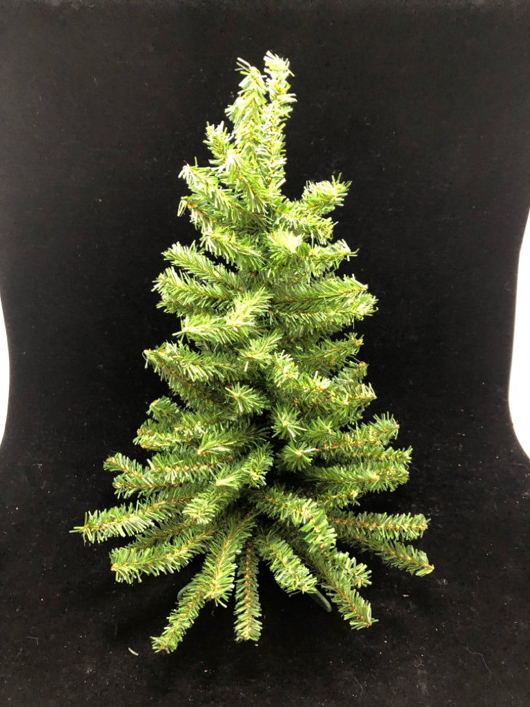 MINI CHRISTMAS TREE.