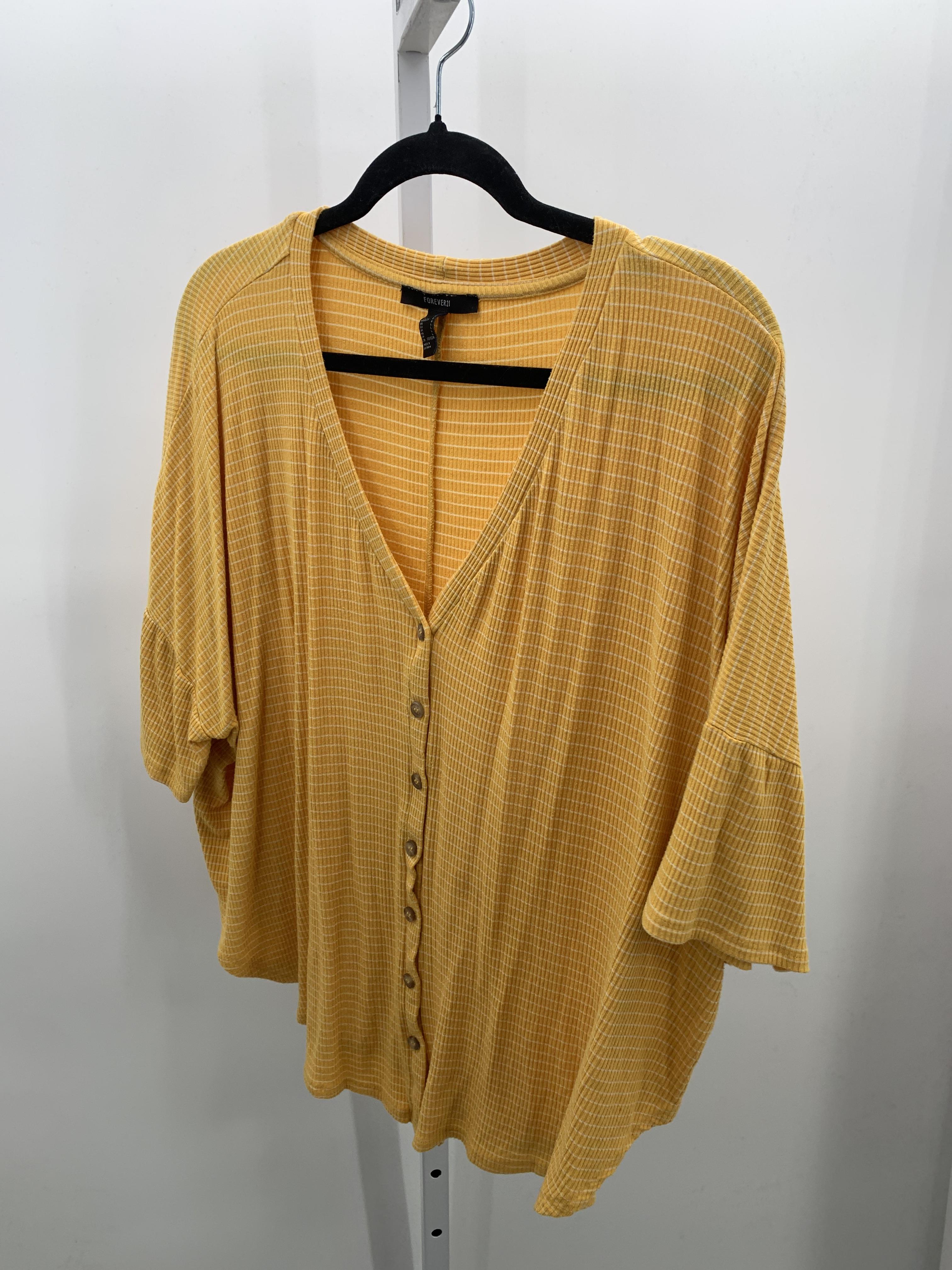 Forever 21 Size Large Juniors Short Sleeve Shirt