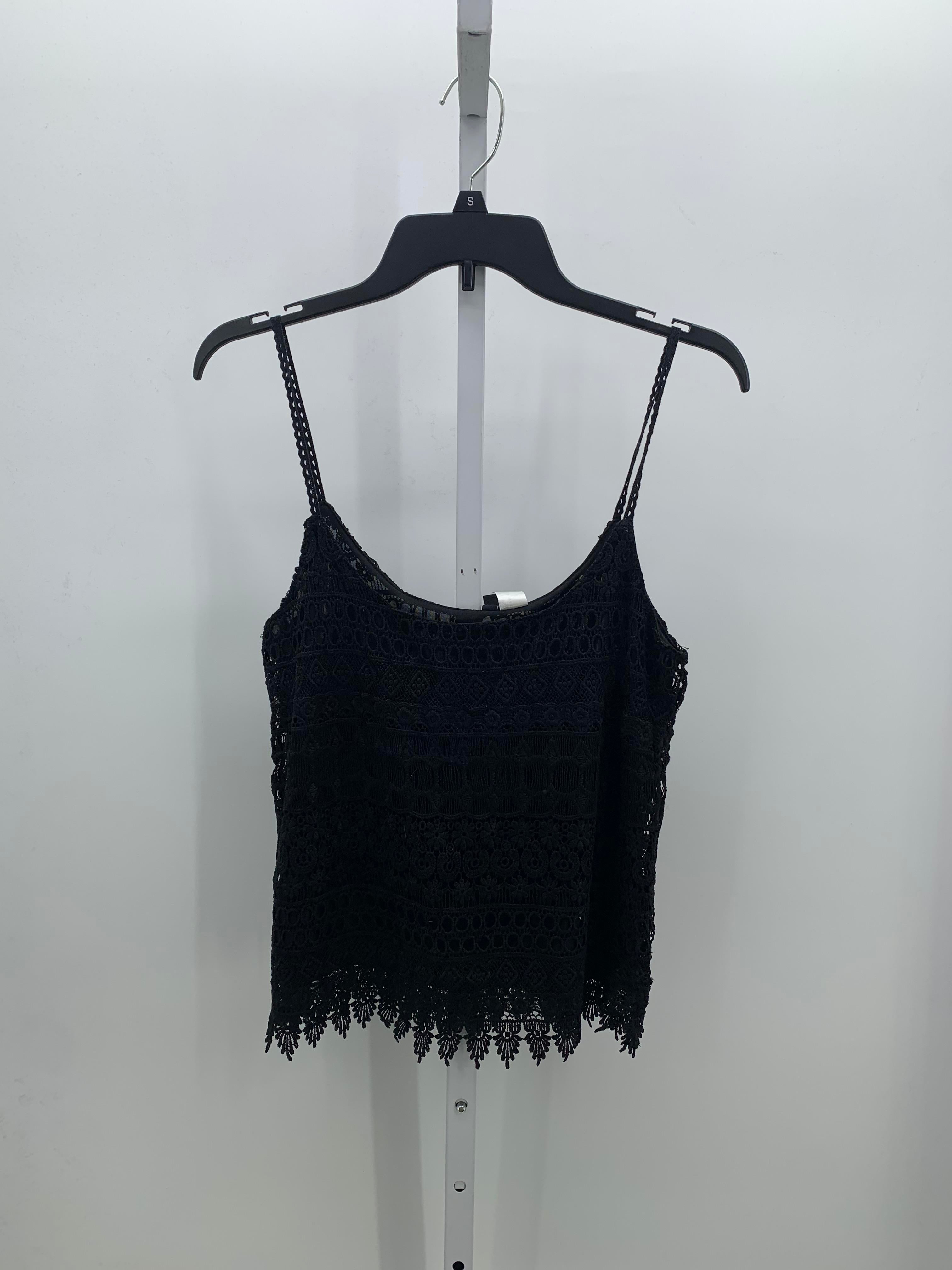Divided Size Medium Juniors Sleeveless Shirt