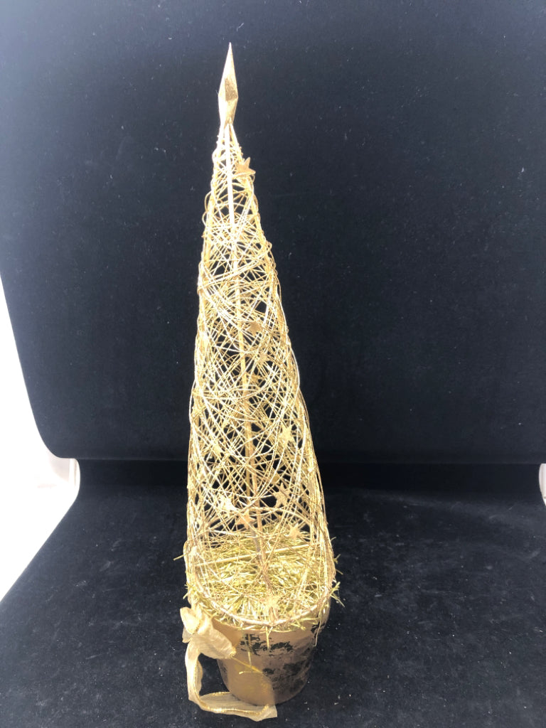 GOLD WIRE TREE IN GOLD PLANTER.