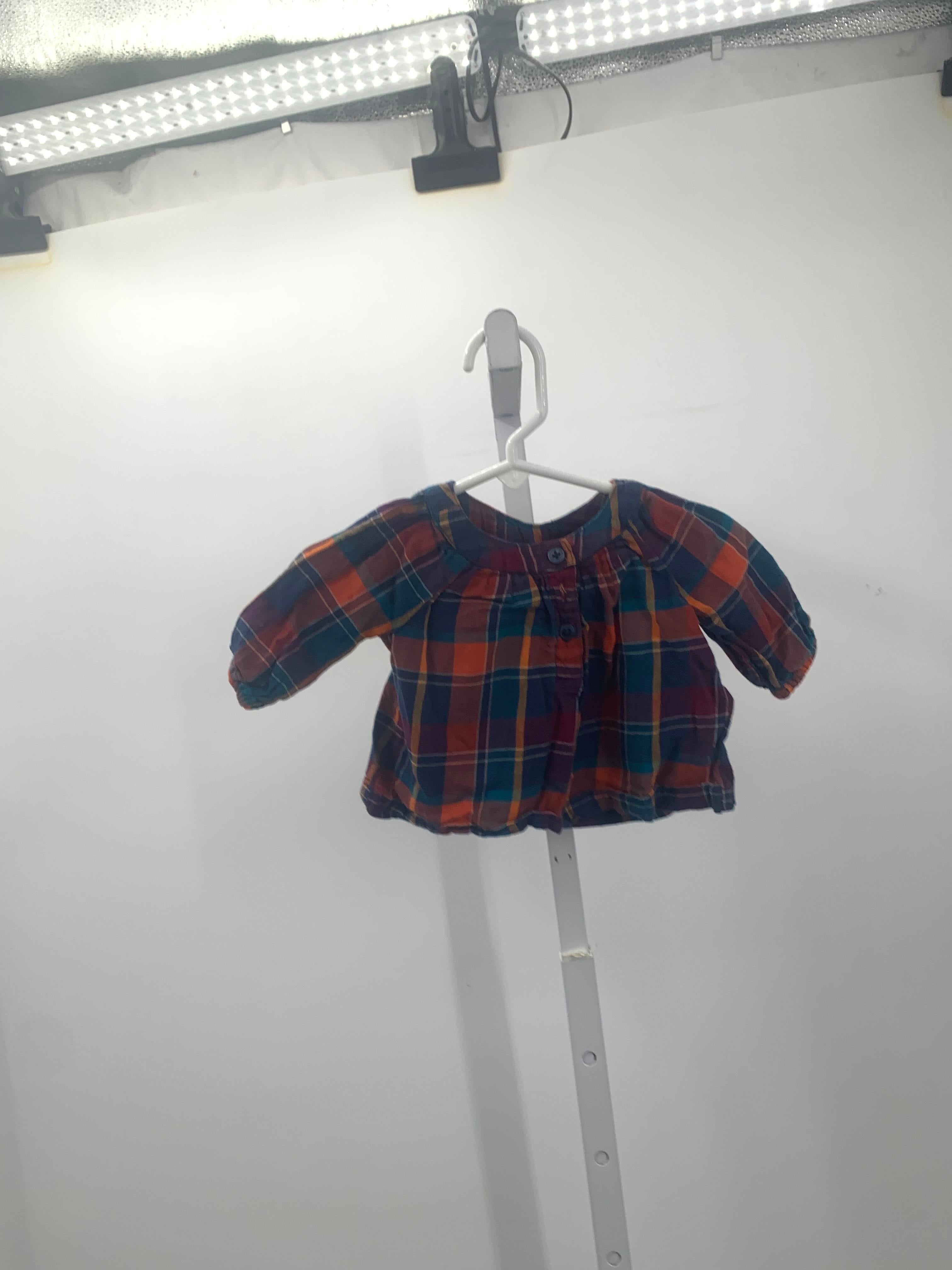 Old Navy Size 0-3 months Girls Long Sleeve Shirt