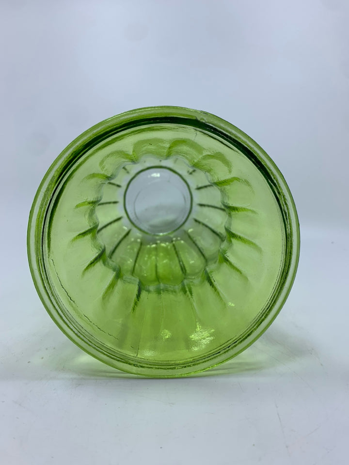 GREEN GLASS RIBBED VASE.