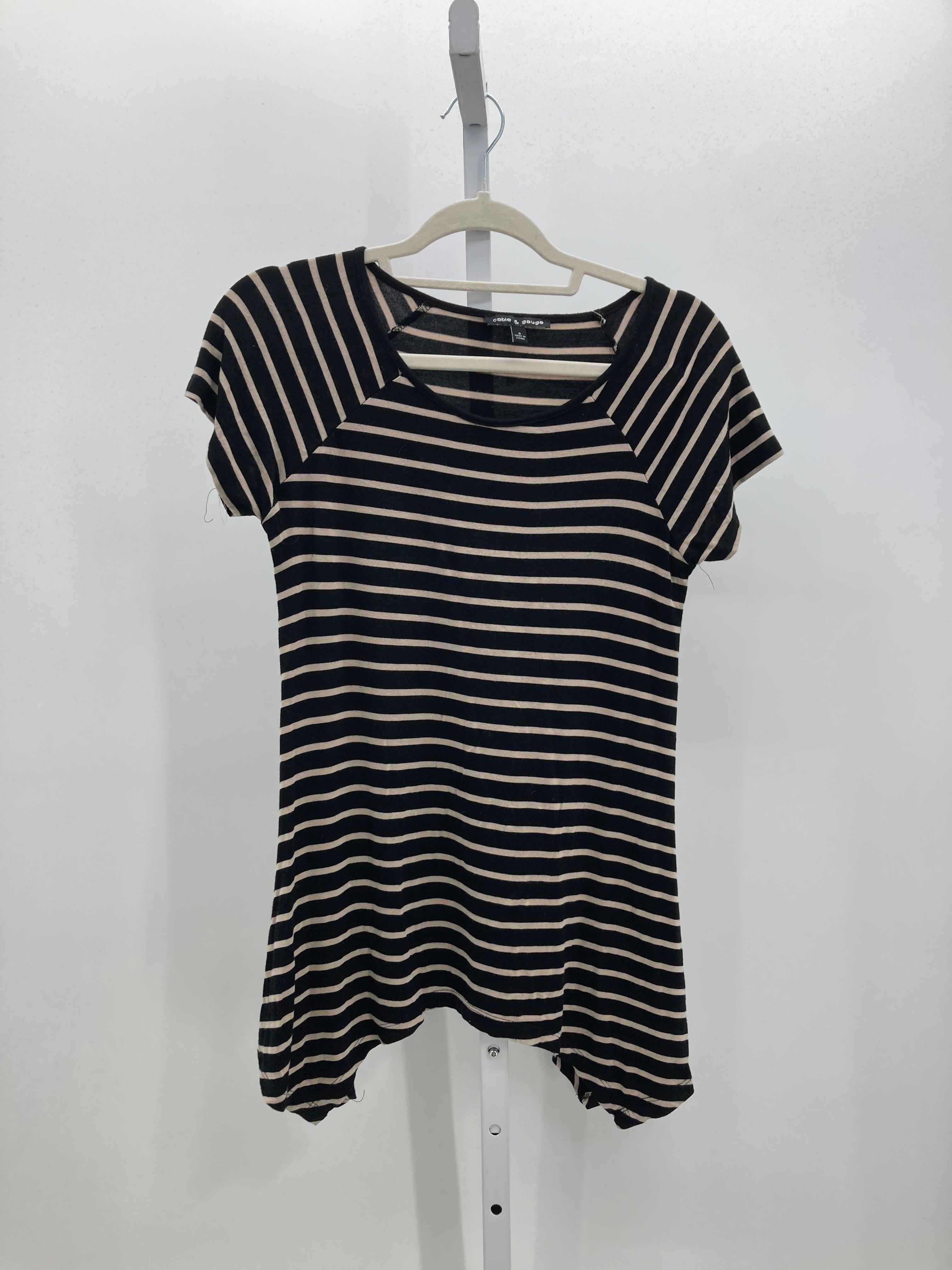 Cable & Gauge Size Small Misses Short Sleeve Shirt