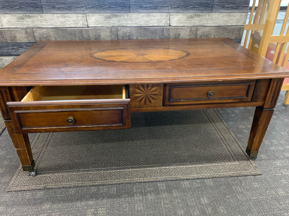 CHERRY WOOD COCKTAIL TABLE W/ INLAY 2 DRAWERS.