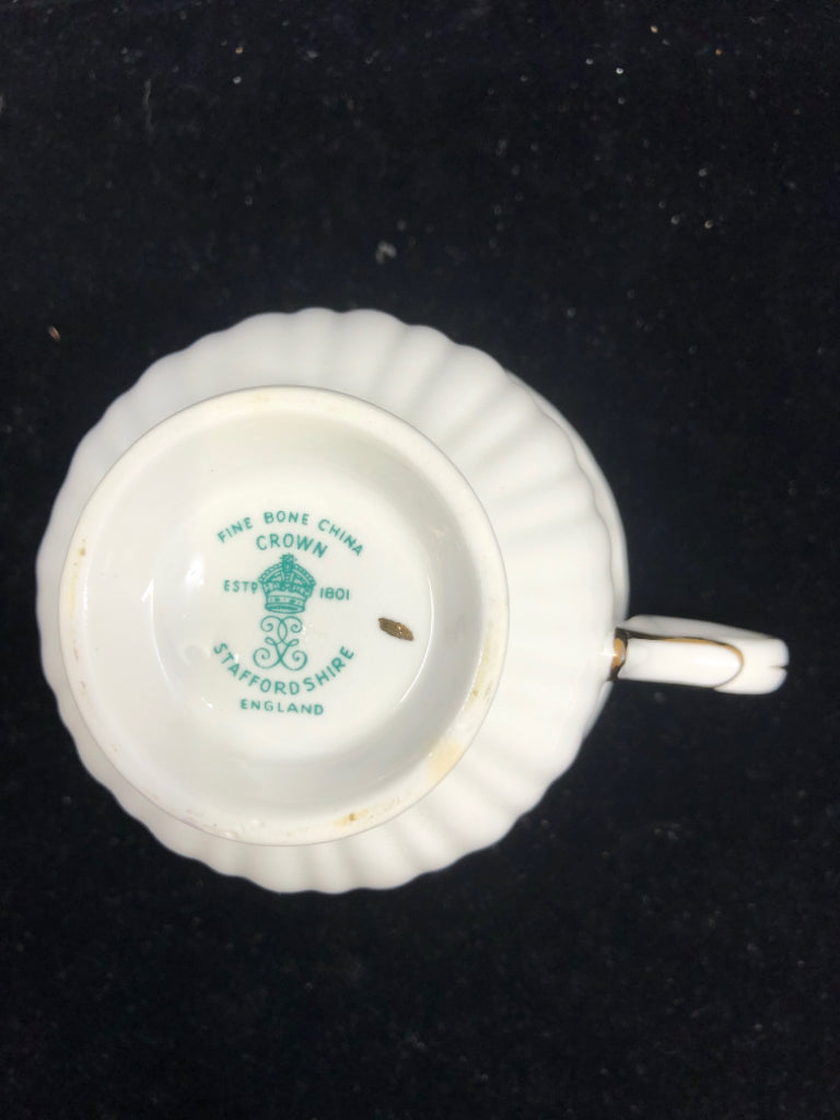 SVC 8 WHITE W GOLD RIM SNACK SET- 8 CUPS, 8 PLATES.