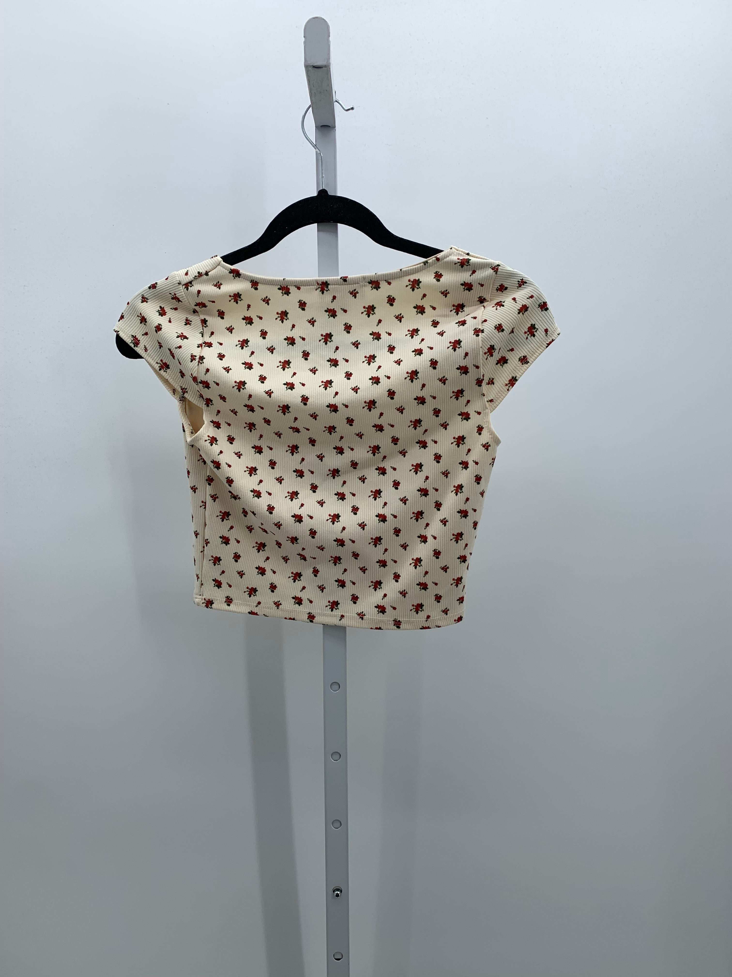 Size Small Juniors Short Sleeve Shirt