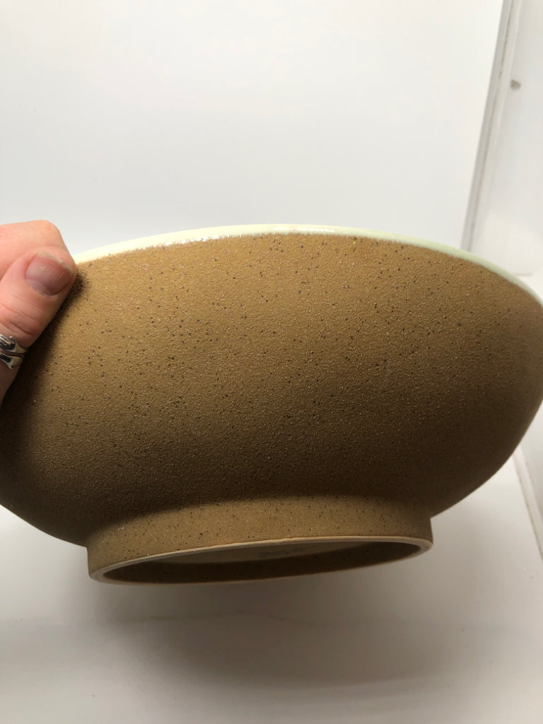 LARGE MULTICOLOR DECORATIVE BOWL.