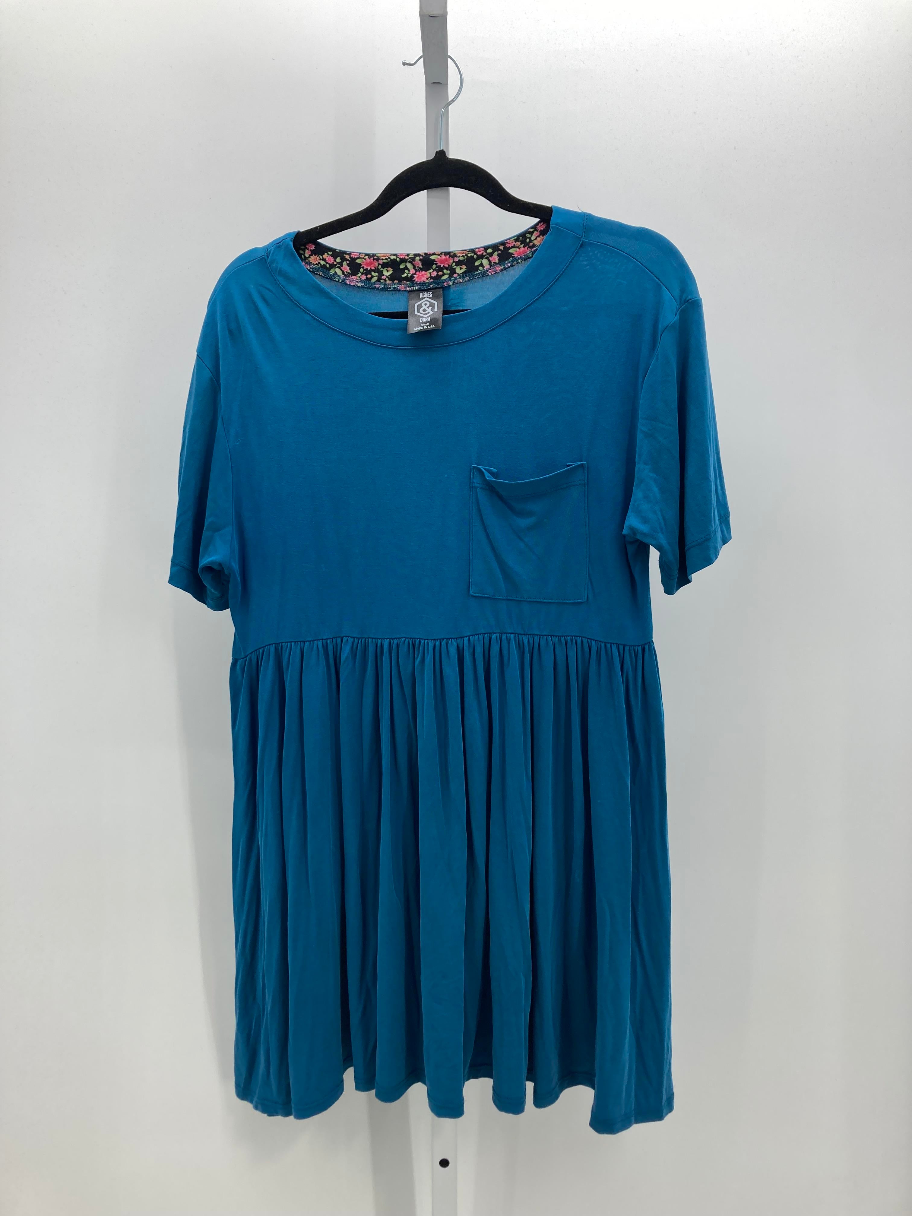 Size Small Misses Short Sleeve Dress