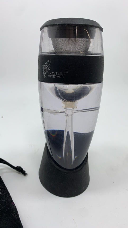 3PC TRAVELLING VINEYARD WINE AERATION KIT.