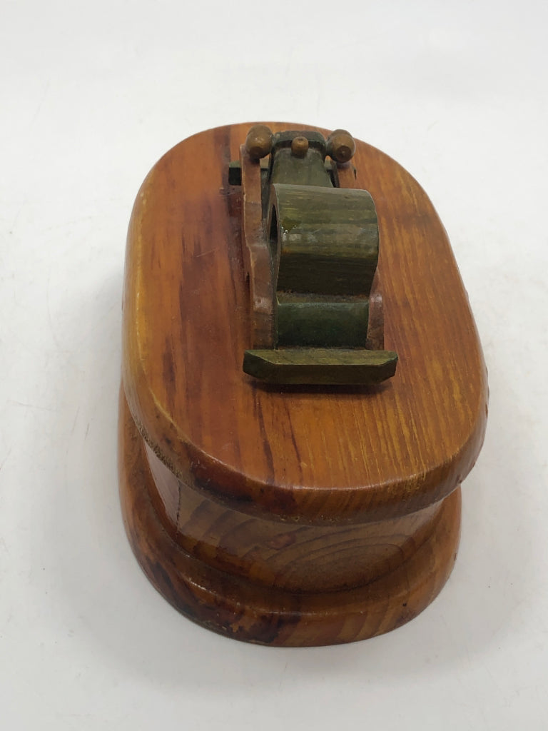 POLISHED WOODEN BOX WITH CAR ON TOP.