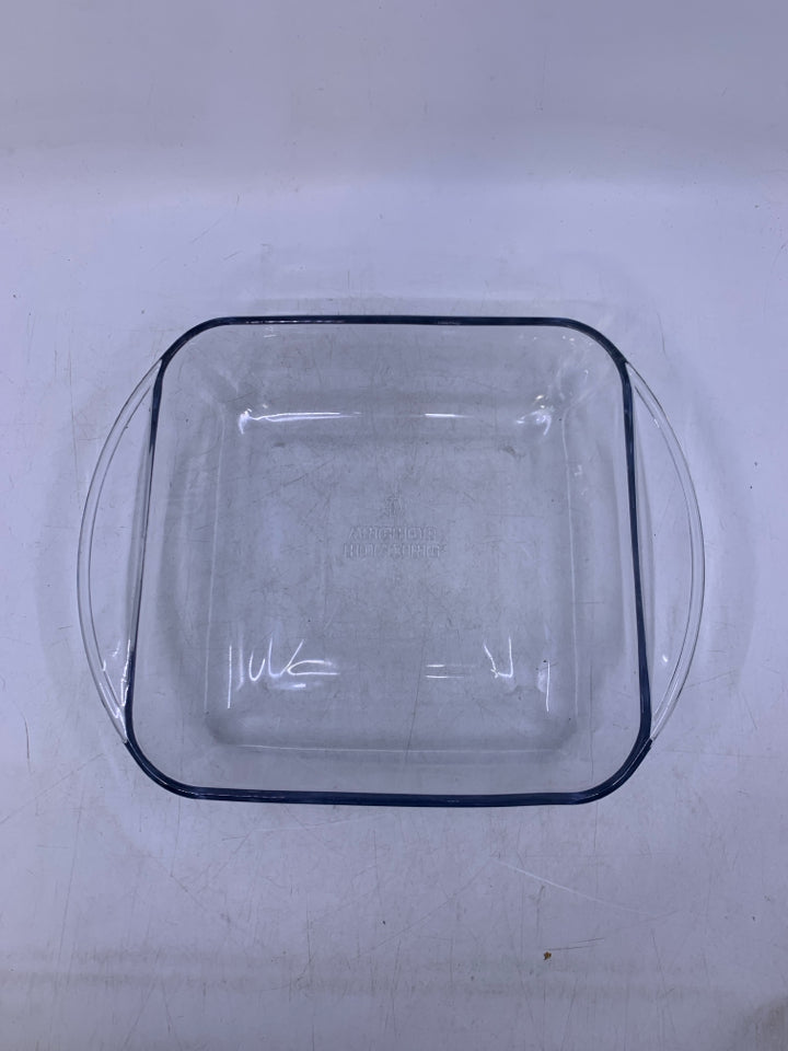 SQUARE GLASS BAKING DISH.