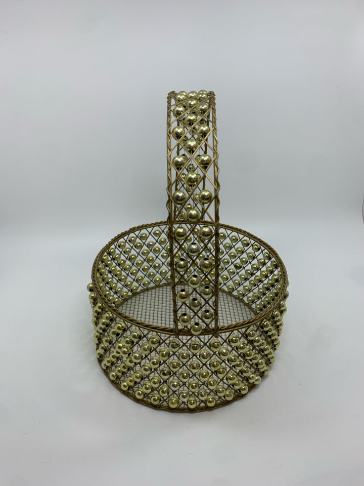 GOLD WIRE BASKET W/ GOLD PEARLS.