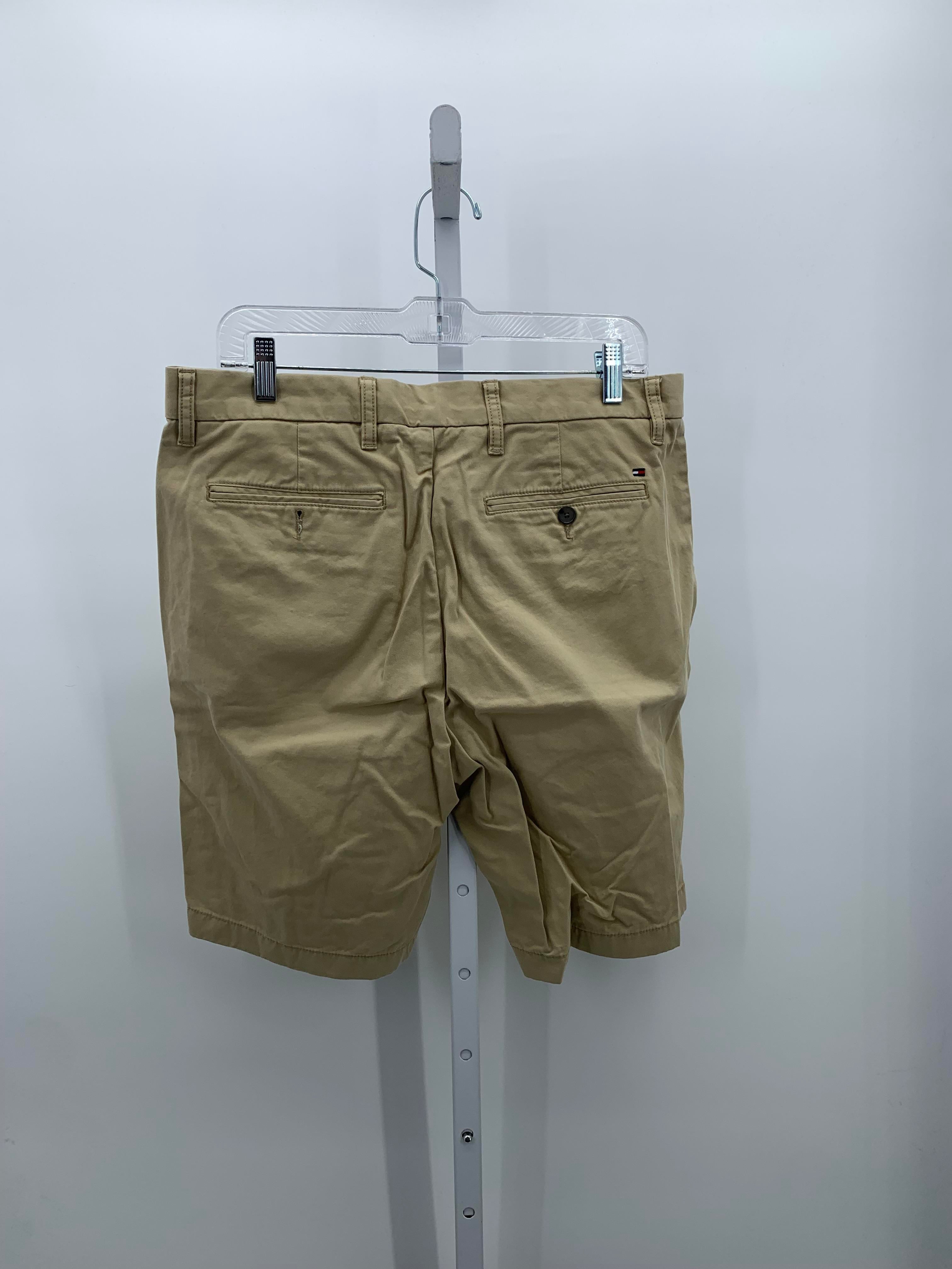 KHAKI SHORTS