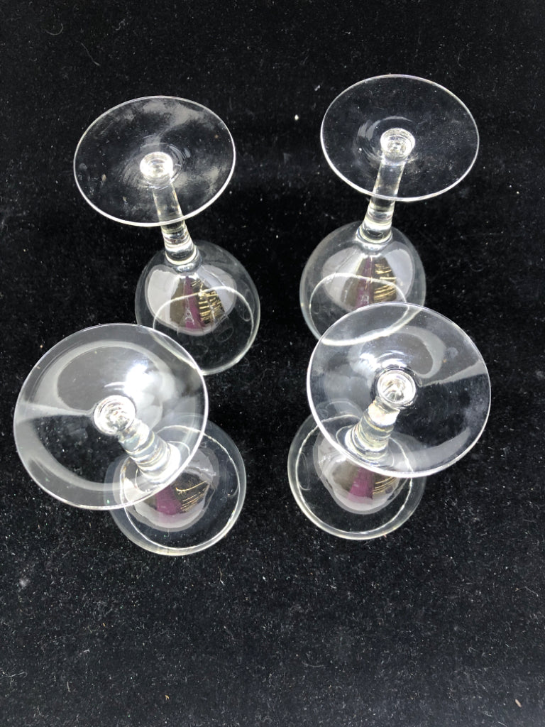 4 CLEAR WINE GLASSES.