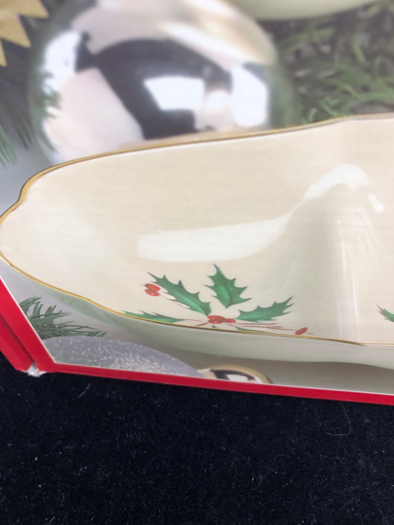 NIB HOLIDAY LENOX SECTIONED SERVER.