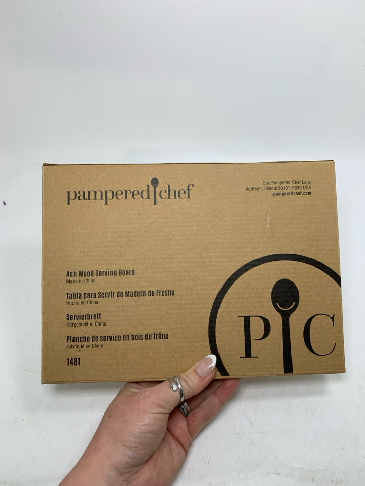 NIB ASH WOOD SERVING BOARD #1481.