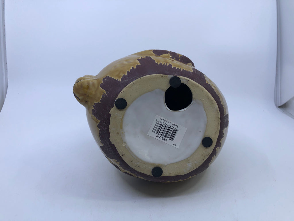 TAN DISTRESSED ROOSTER W/ WHITE HEAD CERAMIC.