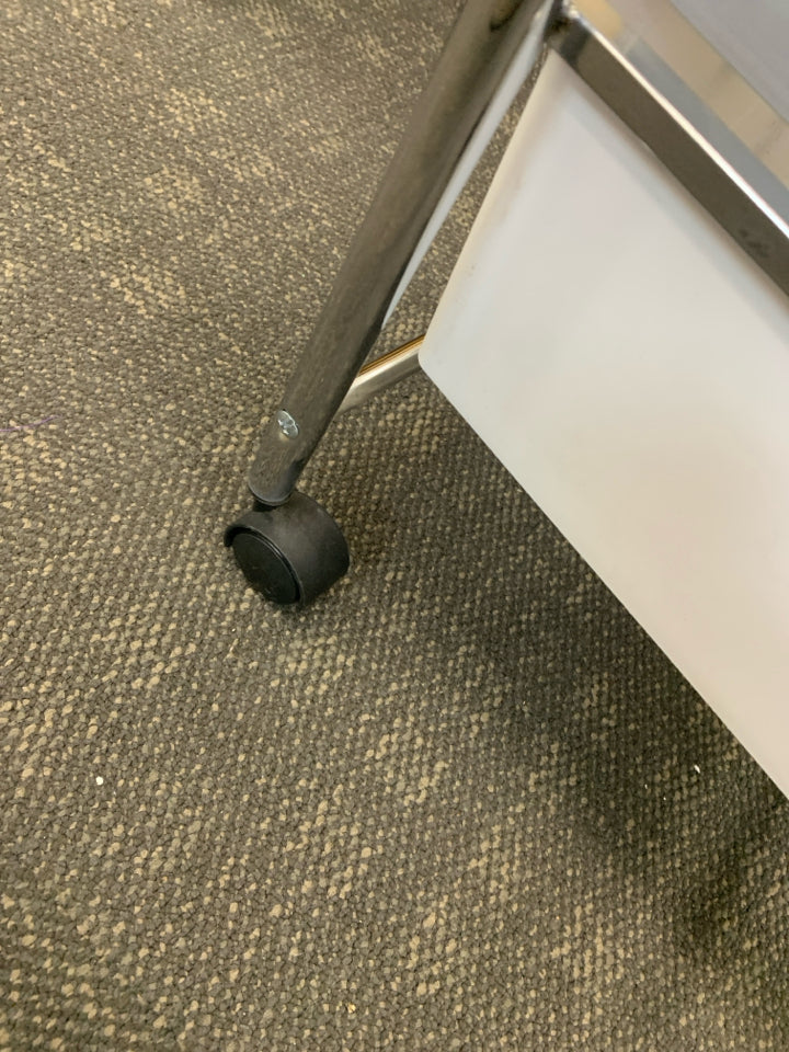 3-BIN STORAGE UNIT ON WHEELS W/GRAY&WHITE BINS.