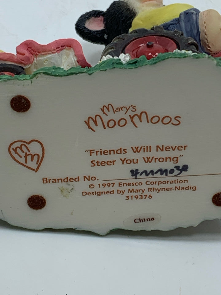 MARY MOO FRIENDS.