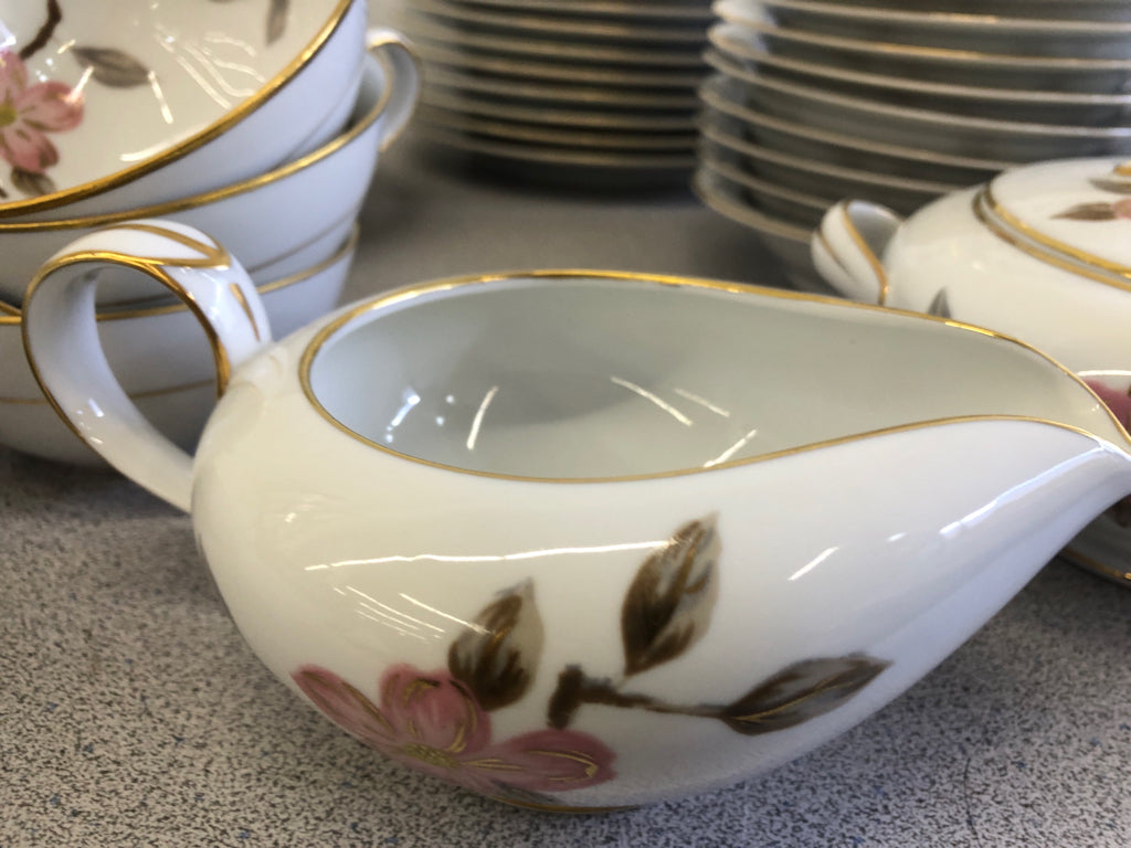 66 PC SVC 10 PINK FLORAL W/ GOLD RIM NORITAKE .
