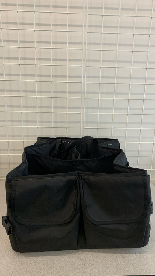 LL BEAN BLACK COLLAPSIBLE CAR ORGANIZER.