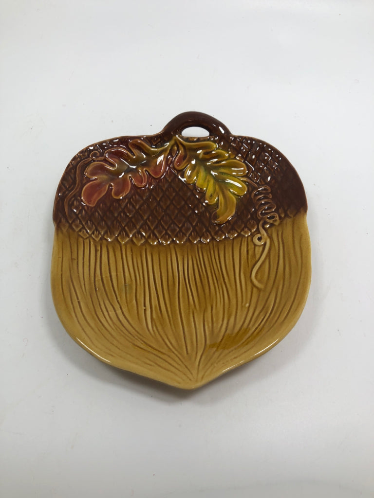 ACORN SHAPED CERAMIC PLATE.