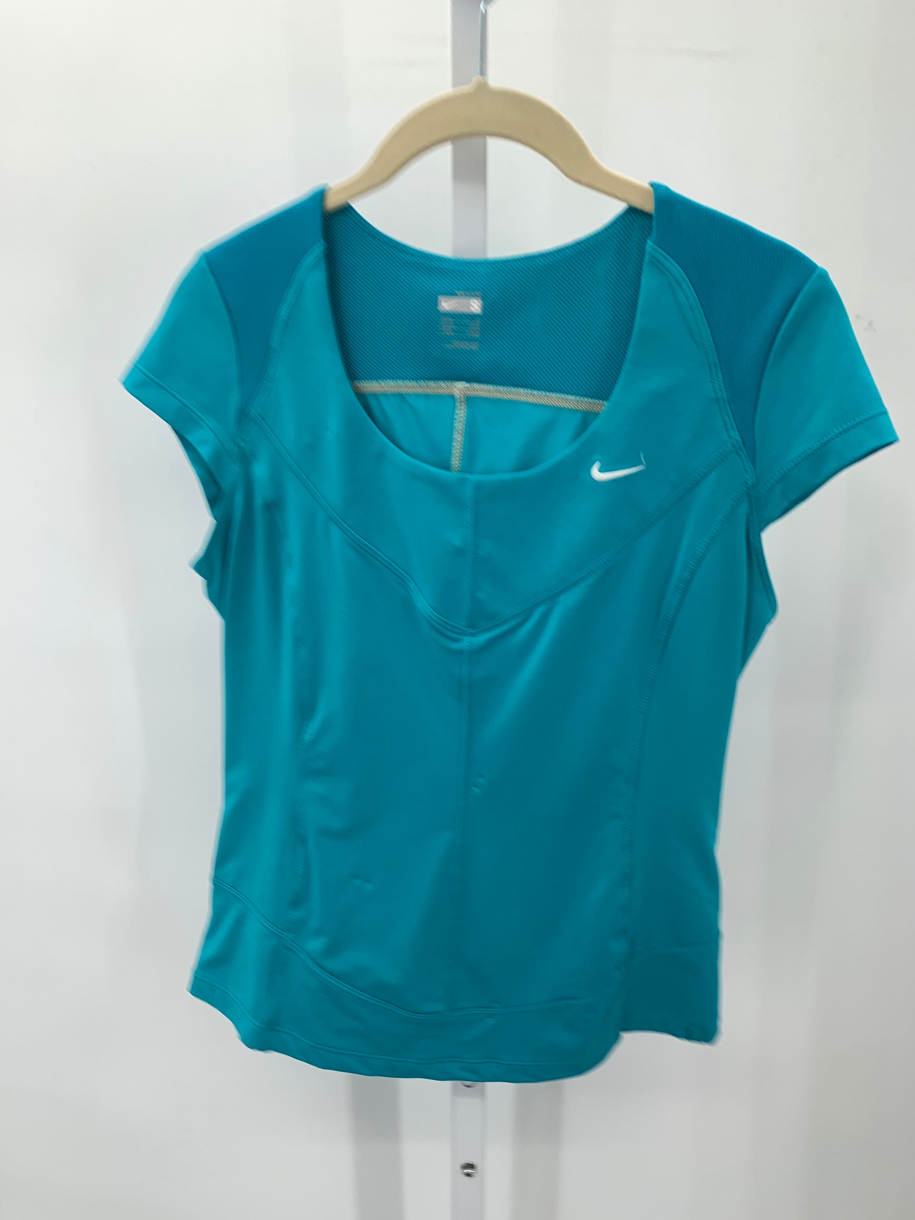 Nike Size Small Misses Short Sleeve Shirt