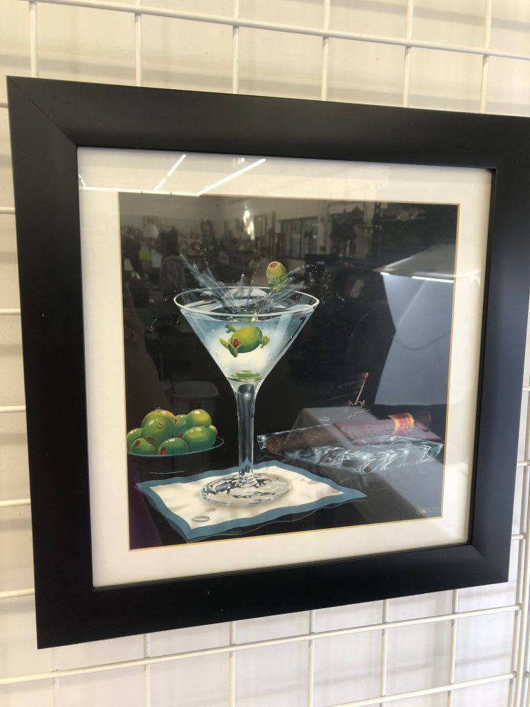 BLACK FRAME MARTINI GLASS WITH OLIVES WALL ART.