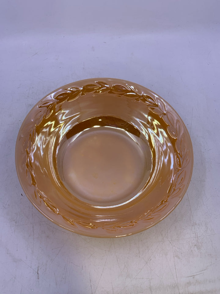 VTG PEACH LUSTRE BOWL.