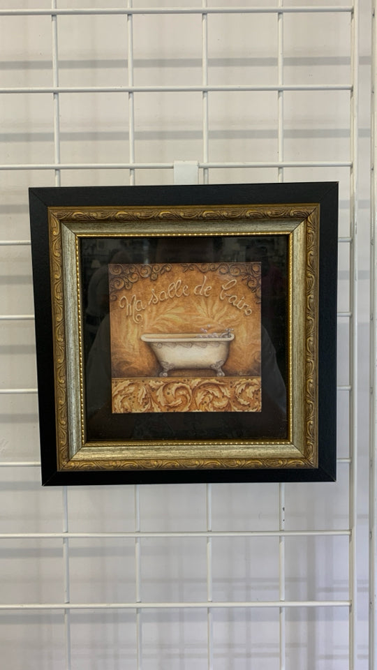 BATHTUB PRINT IN GOLD/BLACK FRAME.