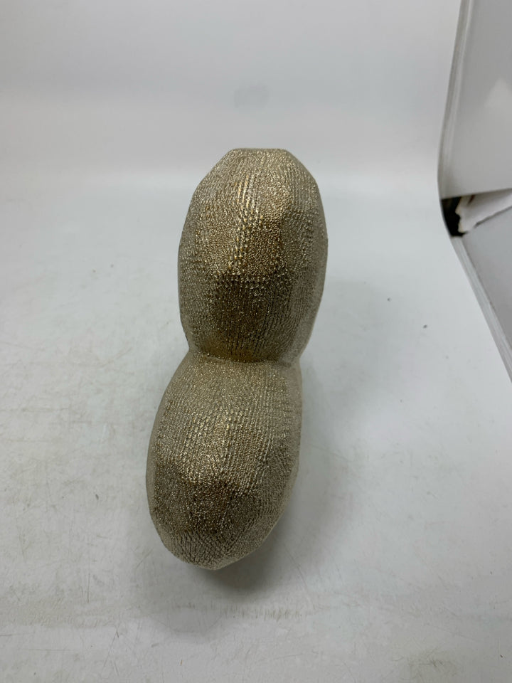 3D CERAMIC PUFF HEART SIDEWAYS.