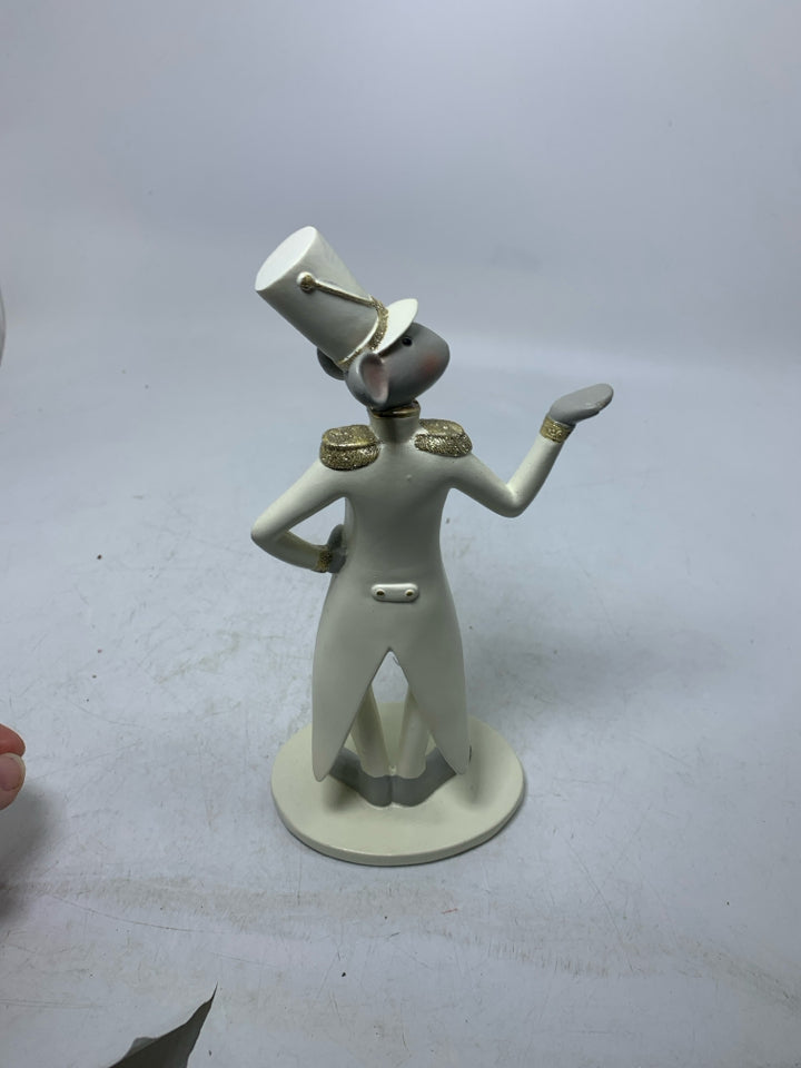 CREAM SUIT RESIN MOUSE NUTCRACKER.