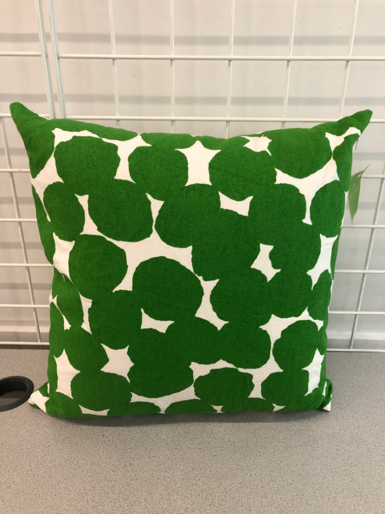 NWT KATE SPADE GREEN DOTTED PILLOW.