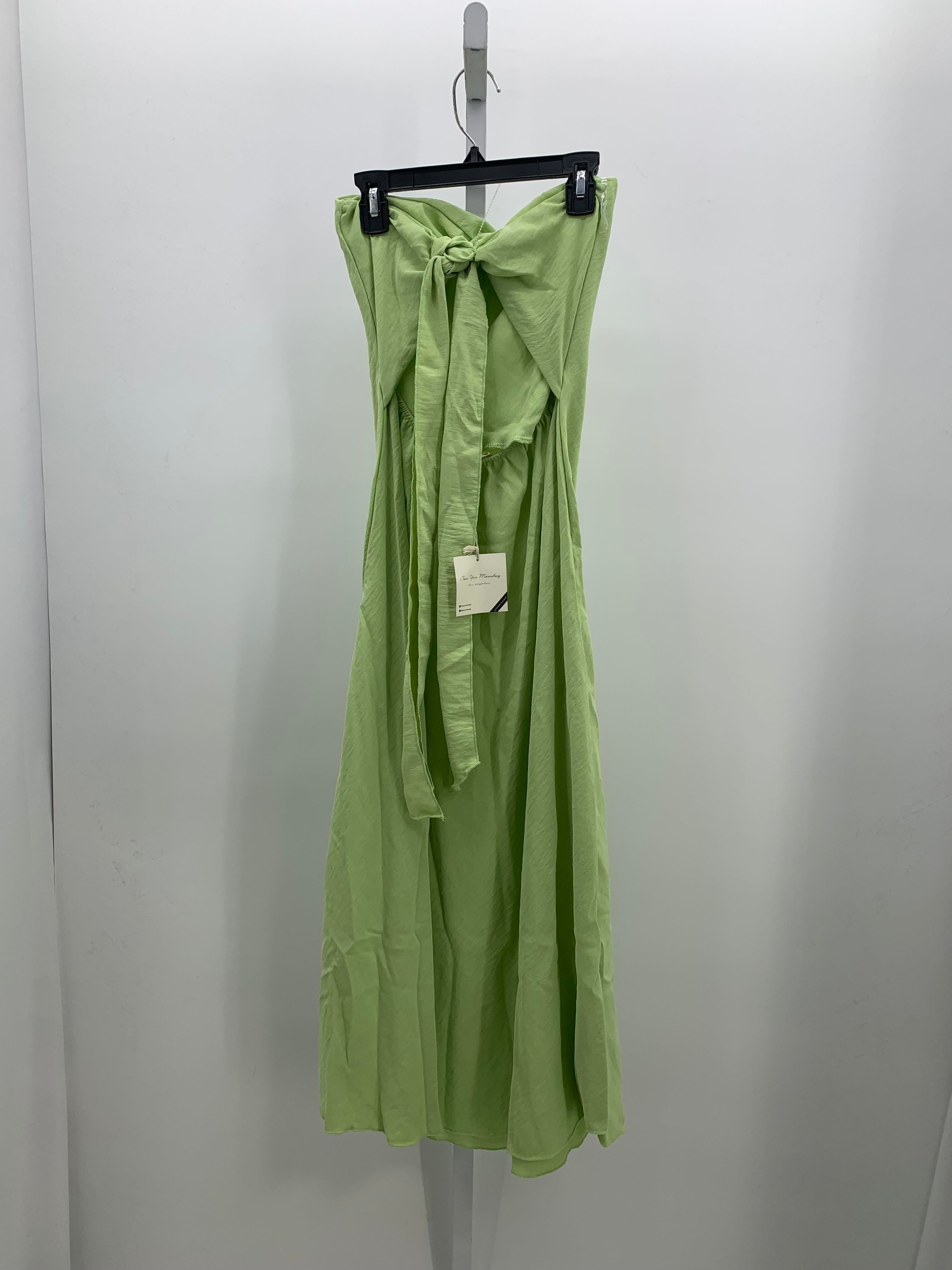 See You Monday Size Large Juniors Sleeveless Dress