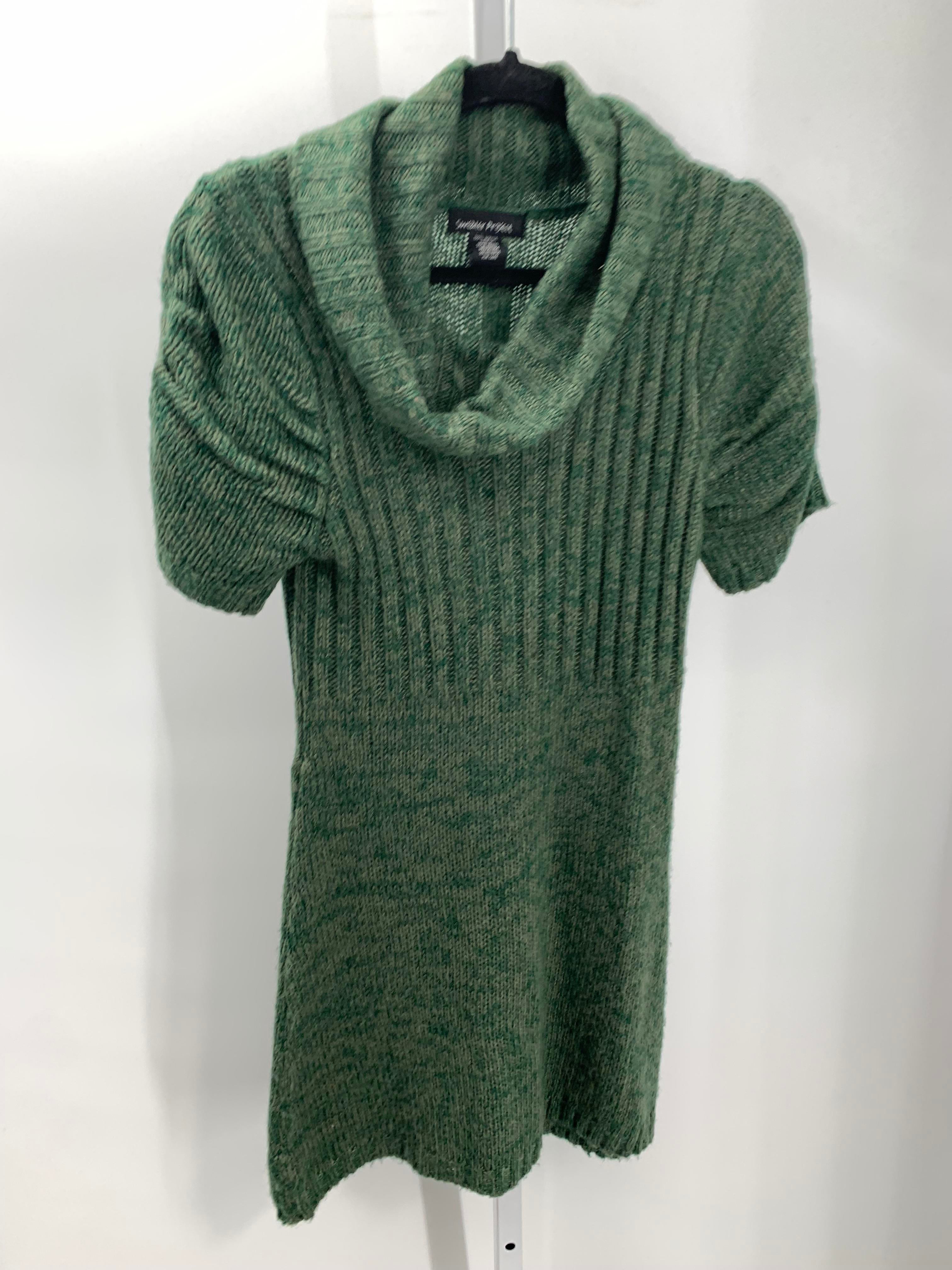 Shorty Size Medium Juniors Short Sleeve Dress