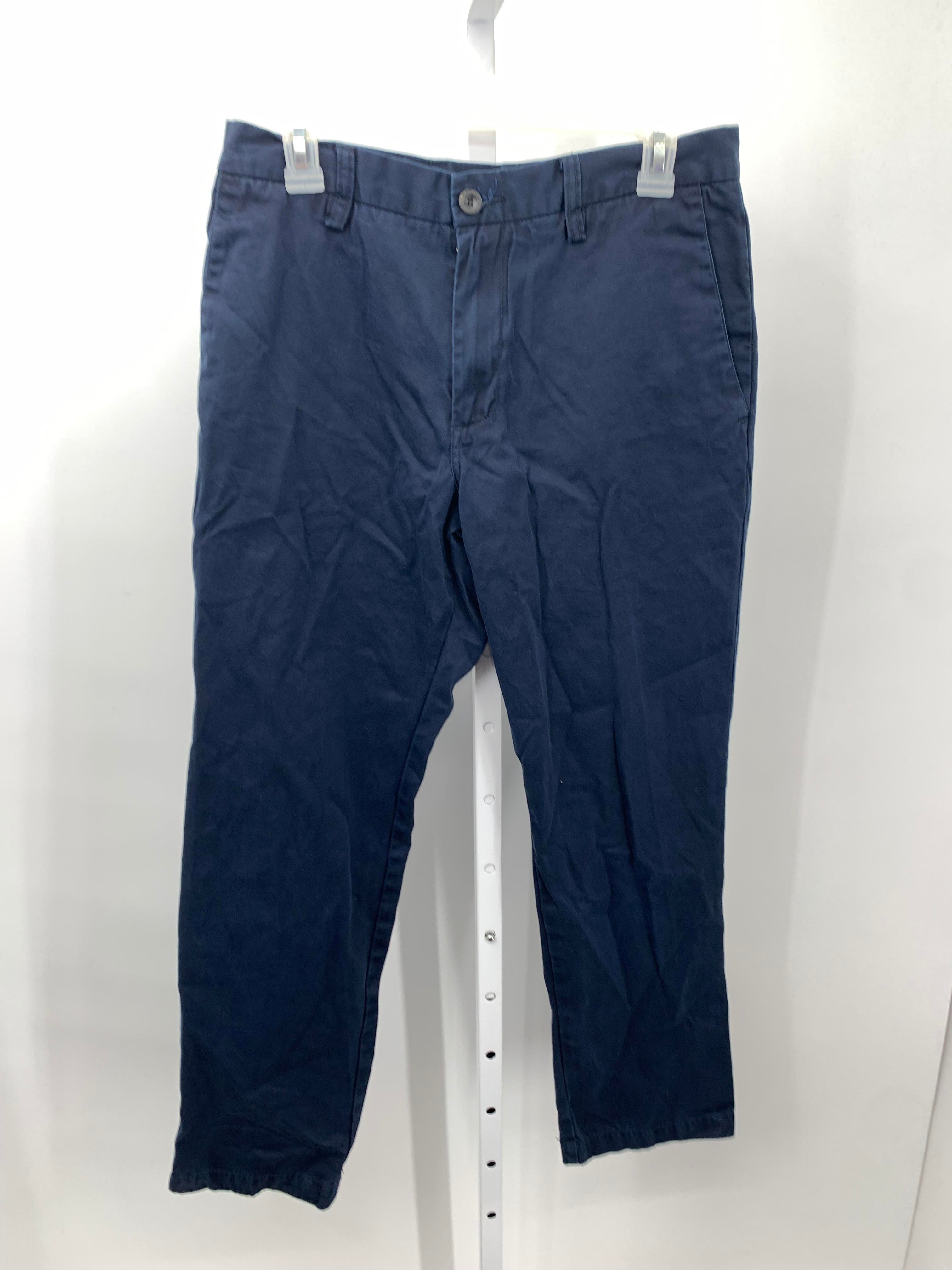 REGULAR FIT PANTS.