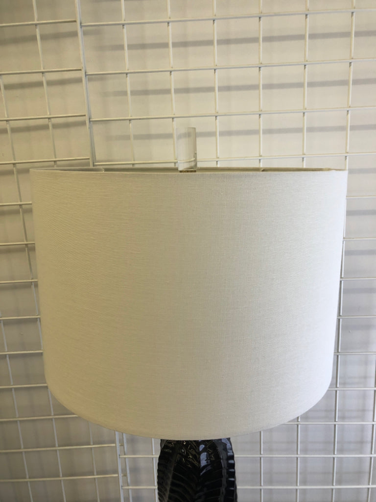 TALL BLACK CERAMIC SWIRL/LINED BASE W/ WHITE SHADE.