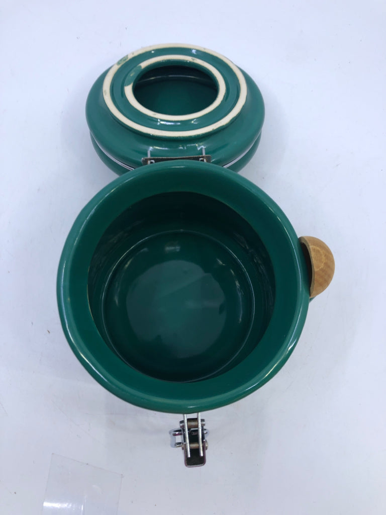 4PC BRIGHT GREEN CANISTERS W SPOONS.