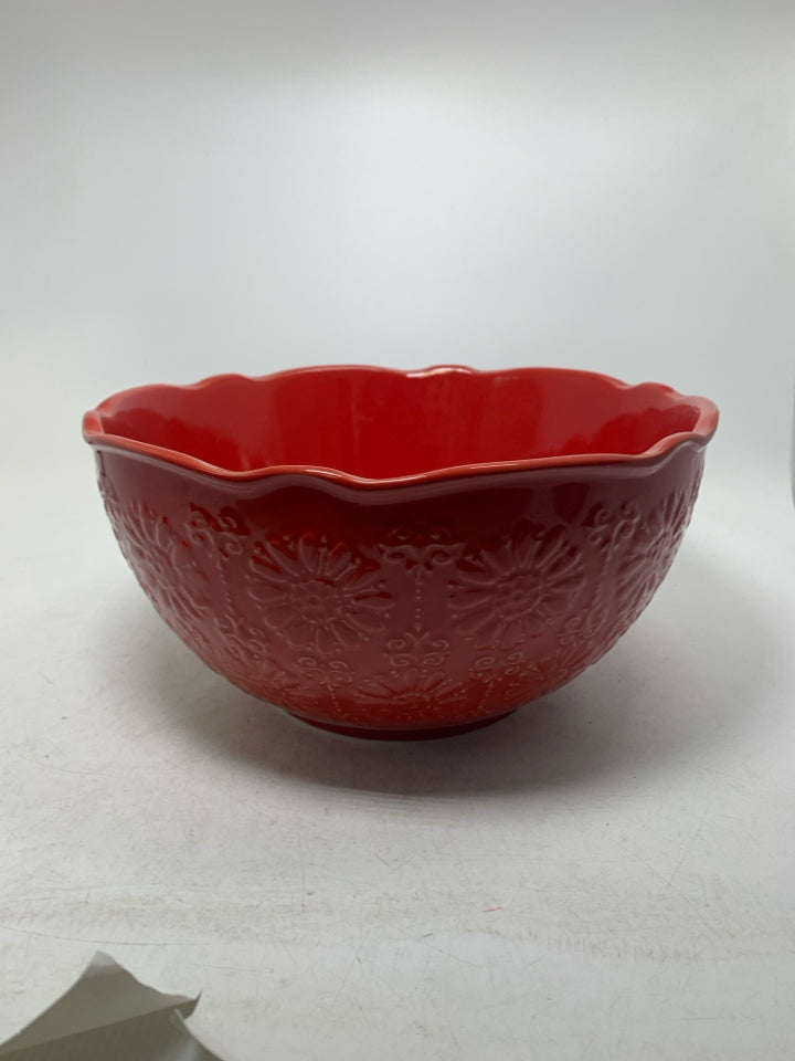 LARGE EMBOSSED FLORAL MIXING BOWL.