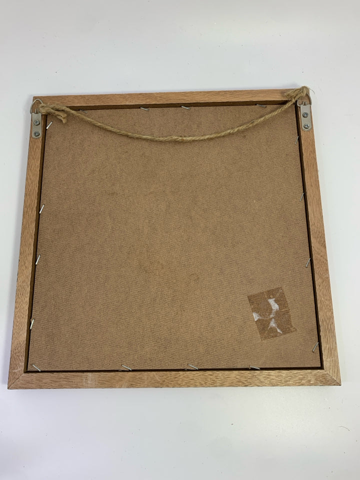 WHITE OAK LEAF GREEN FRAMED WALL HANGING.