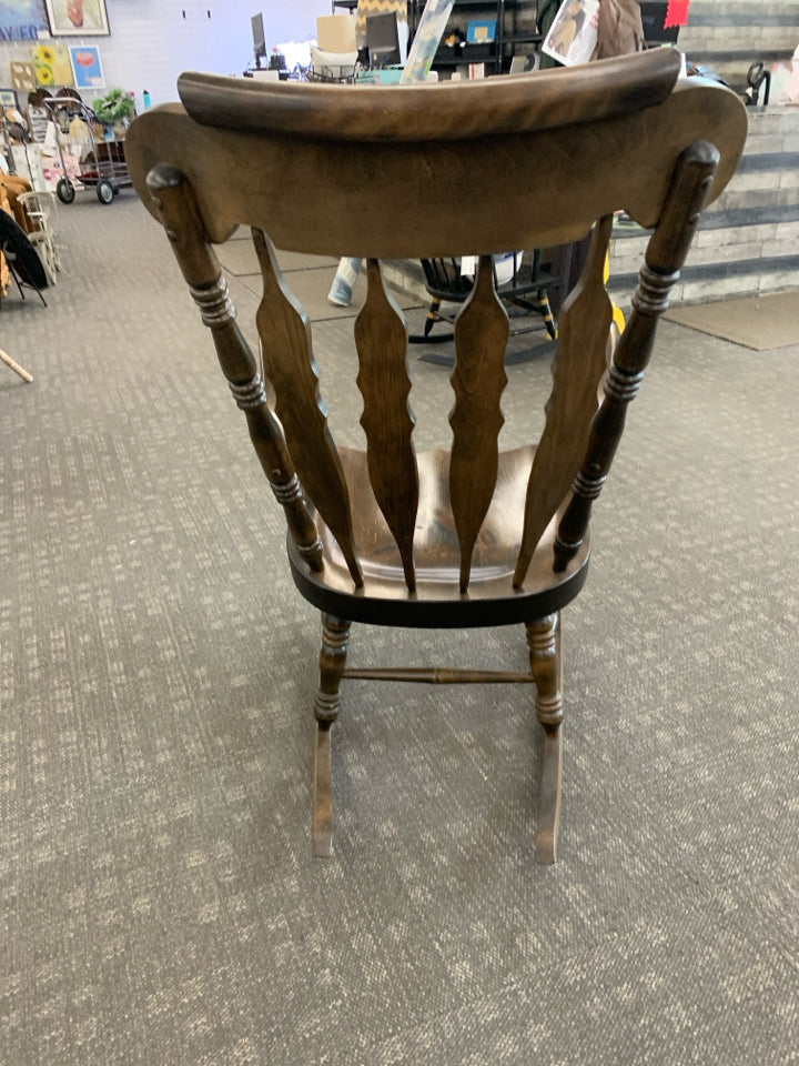 VTG DARK WOOD ROCKER.