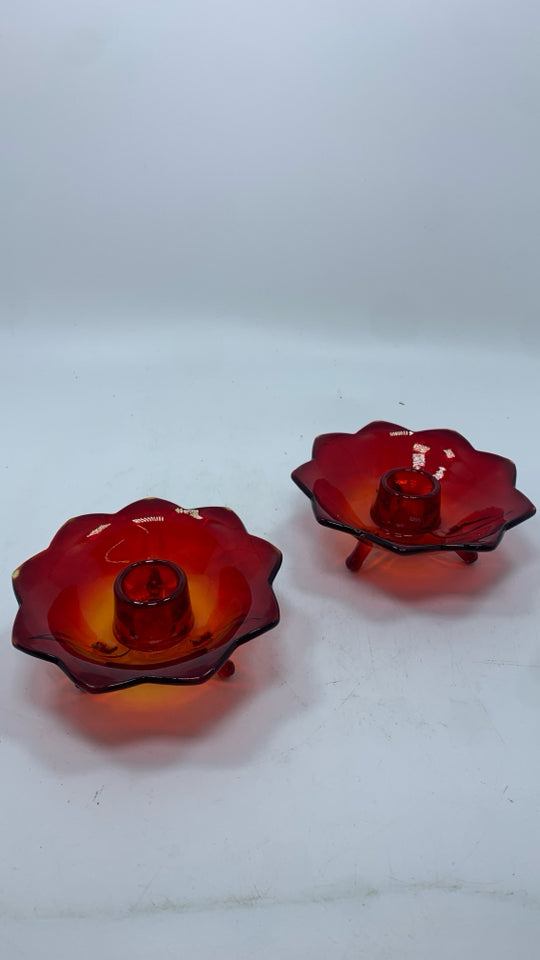 2 VTG AMBERINA GLASS FLOWER SHAPED CANDLE HOLDERS.