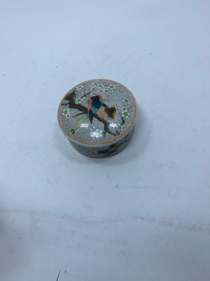 2 BIRDS ON BRANCH ROUND TRINKET BOX.