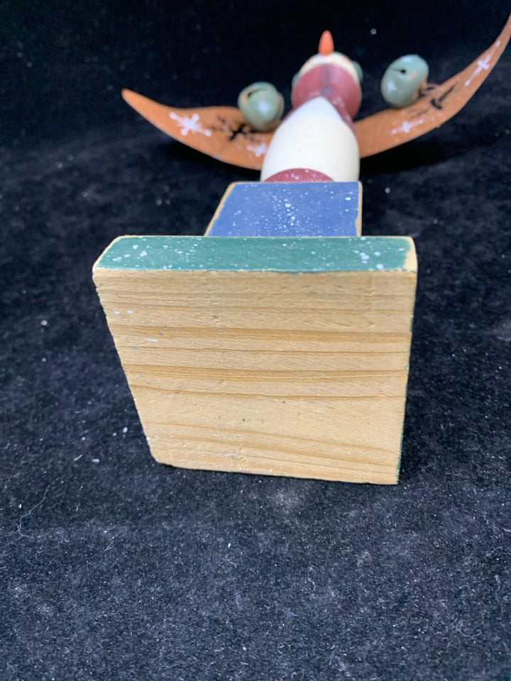 PRIMITIVE "LET IT SNOW" PEDESTAL SNOWMAN WITH WINGS.